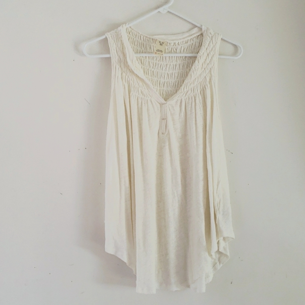 Free People We the Free New to Town Smocked Hot Spring White Tank Top Sz XS - Picture 9 of 12